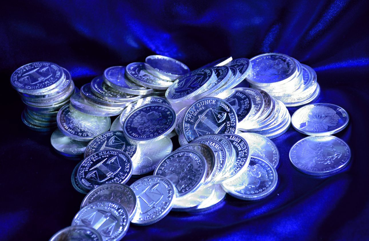 How To Store Silver Coins For Maximum Security EmoneyPeeps